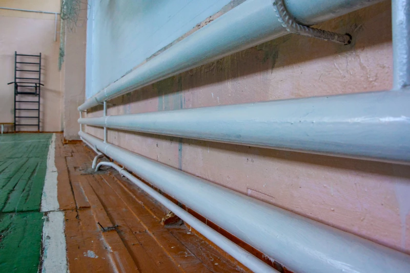 Депутаты Ачинска держат на контроле ситуацию с отставанием по срокам ремонтов в образовательных учреждениях города