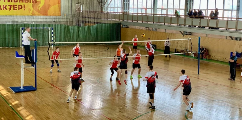 Кубок председателя горсовета на турнире по волейболу уехал в Назарово