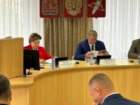 Для улыбок и искренних эмоций: городской Совет депутатов окружил заботой юное население Ачинска