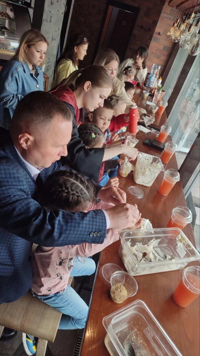 Для улыбок и искренних эмоций: городской Совет депутатов окружил заботой юное население Ачинска