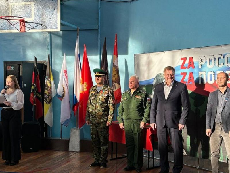 Депутаты Ачинского округа приняли участие в открытии муниципального турнира «Юный снайпер», который стартовал сегодня в школе № 17