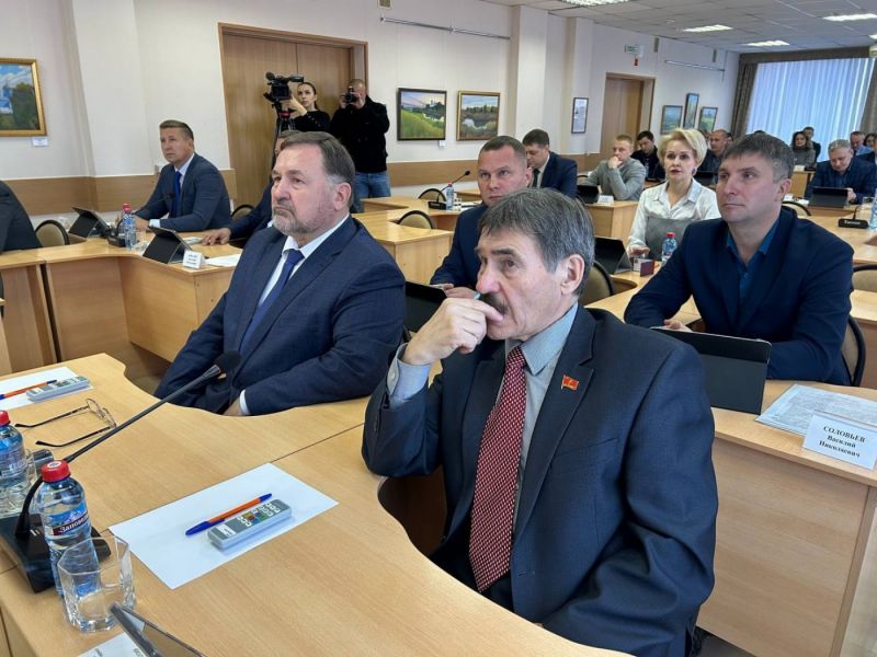 Что решили депутаты Ачинского окружного Совета первого созыва на второй сессии?