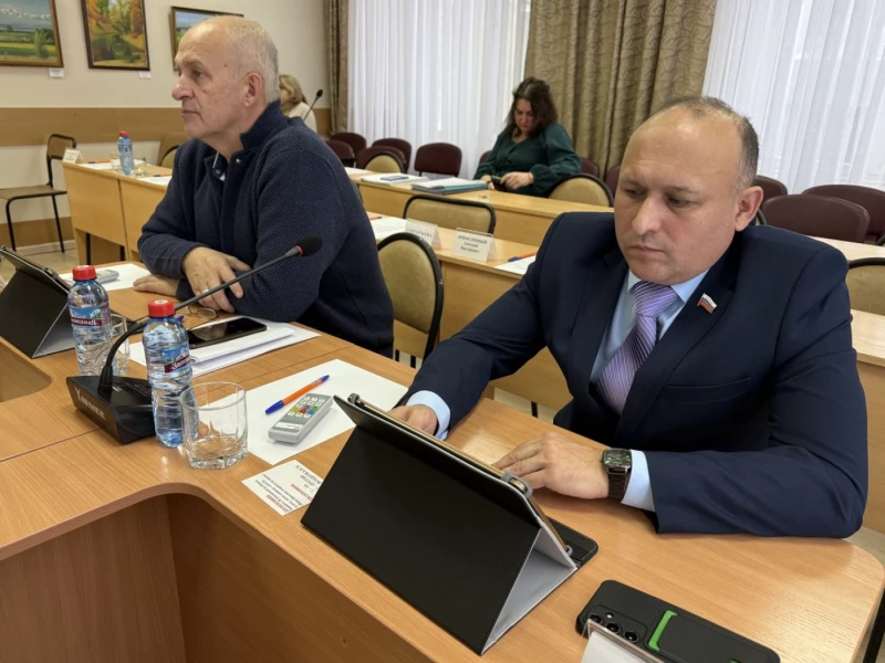 Во благо новым проектам: депутаты собрались на внеочередную сессию, чтобы назначить собрания жителей для участия в краевой программе «Поддержка местных инициатив»