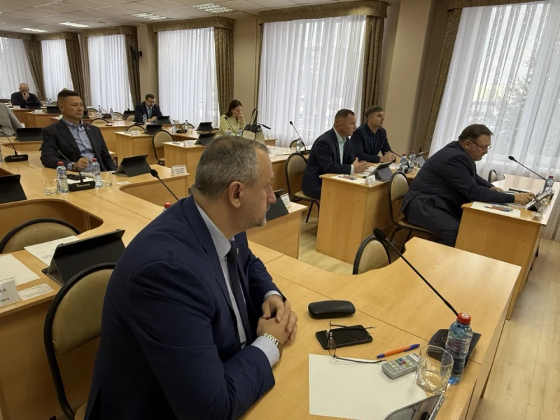 Во благо новым проектам: депутаты собрались на внеочередную сессию, чтобы назначить собрания жителей для участия в краевой программе «Поддержка местных инициатив»