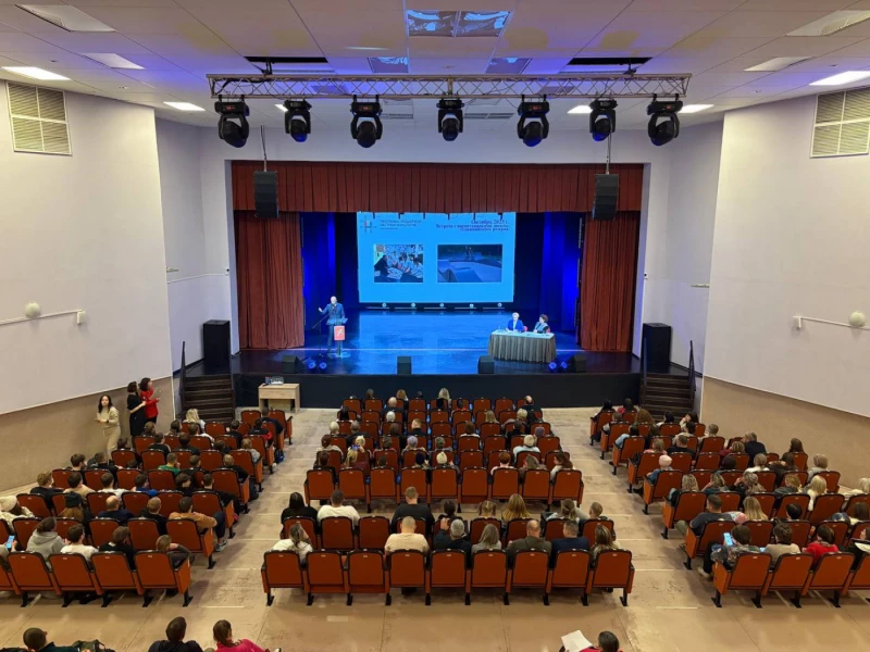 Более сотни ачинцев пришли поддержать проекты активных граждан и депутатов для участия в краевой программе «Поддержка местных инициатив»