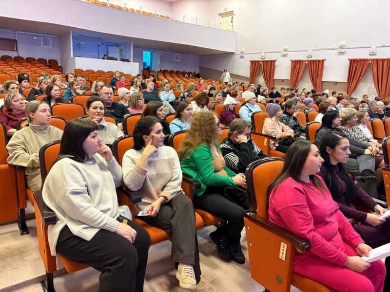 Более сотни ачинцев пришли поддержать проекты активных граждан и депутатов для участия в краевой программе «Поддержка местных инициатив»