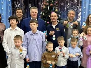 Депутаты Ачинского окружного Совета исполнили мечты 31 воспитанника Центра семьи «Ачинский»