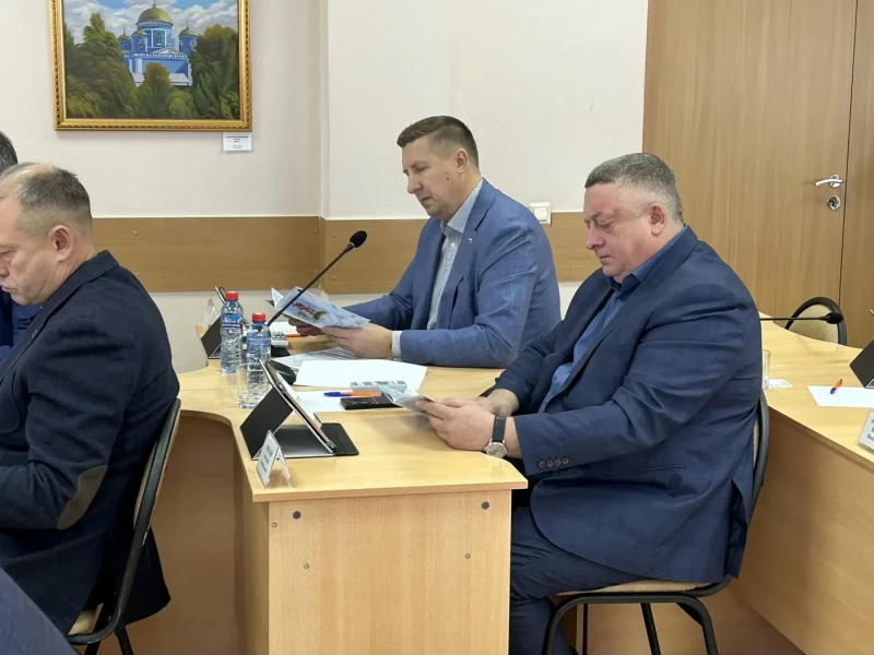 На очередной седьмой сессии Ачинского окружного Совета депутаты рассмотрели 19 вопросов