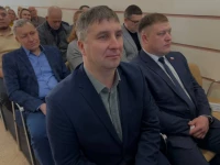 Депутаты округа совместно с депутатом Государственной думы приняли участие в подписании Соглашения о социально-экономическом сотрудничестве между муниципалитетом и Ачинским глинозёмным комбинатом компании РУСАЛ