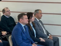 Депутаты округа совместно с депутатом Государственной думы приняли участие в подписании Соглашения о социально-экономическом сотрудничестве между муниципалитетом и Ачинским глинозёмным комбинатом компании РУСАЛ