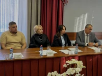 Депутаты округа совместно с депутатом Государственной думы приняли участие в подписании Соглашения о социально-экономическом сотрудничестве между муниципалитетом и Ачинским глинозёмным комбинатом компании РУСАЛ