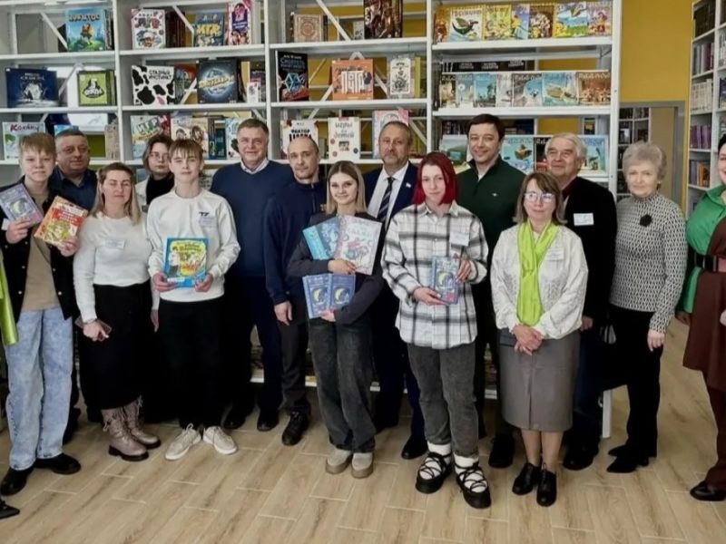 Депутаты Ачинского округа инициировали акцию накануне Дня книгодарения