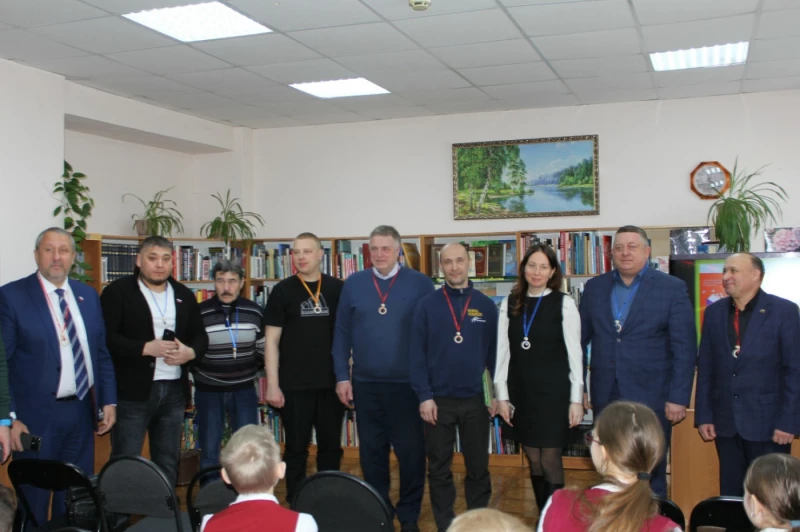 Депутаты Ачинского округа инициировали акцию накануне Дня книгодарения