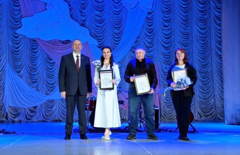 Василий Мизинко поздравил представителей отрасли Ачинского округа с Днём работника культуры