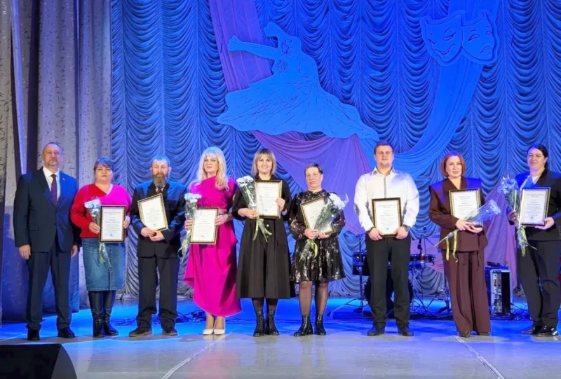 Василий Мизинко поздравил представителей отрасли Ачинского округа с Днём работника культуры