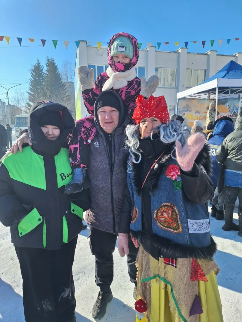 Председатель Ачинского окружного Совета депутатов поздравил жителей всех территорий с Масленицей