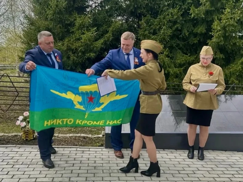 Председатель Ачинского окружного Совета Сергей Никитин совместно с депутатом Анатолием Ковалёвым побывал в селе Новая Еловка