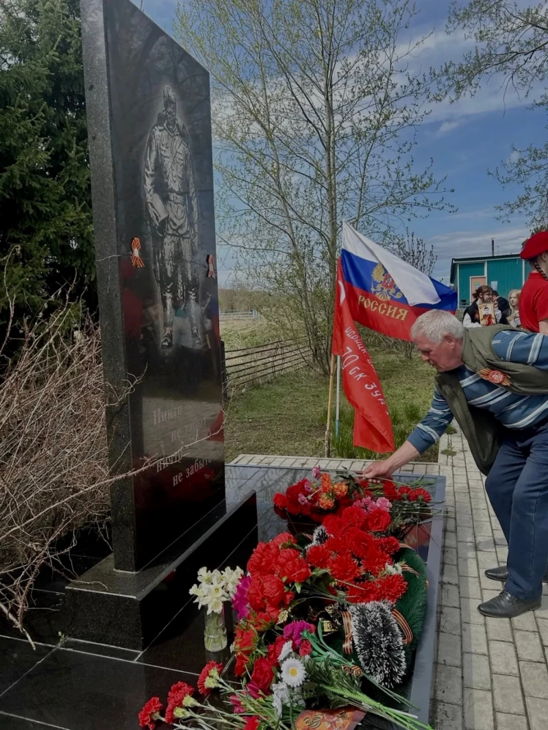 Председатель Ачинского окружного Совета Сергей Никитин совместно с депутатом Анатолием Ковалёвым побывал в селе Новая Еловка