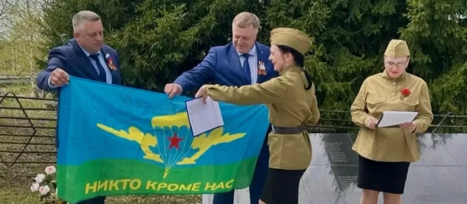 Председатель Ачинского окружного Совета Сергей Никитин совместно с депутатом Анатолием Ковалёвым побывал в селе Новая Еловка