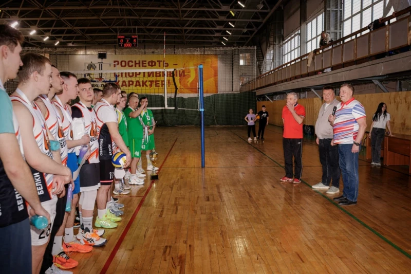 За 10 лет турнир по волейболу на Кубок председателя Совета депутатов стал спортсменам со всего Красноярского края трамплином для новых побед и успехов
