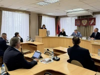 На очередной тринадцатой  сессии Ачинского окружного Совета депутаты рассмотрели рекордное количество вопросов