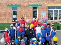 Депутаты окружного Совета продолжили многолетнюю традицию - дарить праздник детям