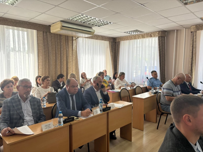 Состоялась заключительная в первом полугодии сессия Ачинского окружного Совета депутатов