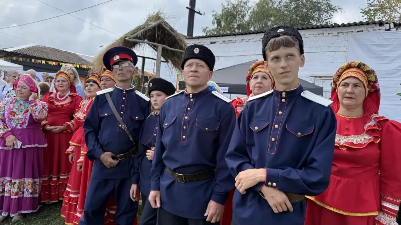 Депутаты Ачинского окружного Совета приняли участие в праздновании 350-летия деревни Зерцалы и II фестивале «Казачий Яр»