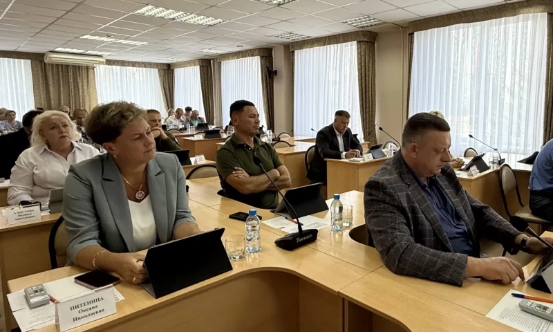 Состоялись заседания двух постоянных комиссий Ачинского окружного Совета депутатов первого созыва