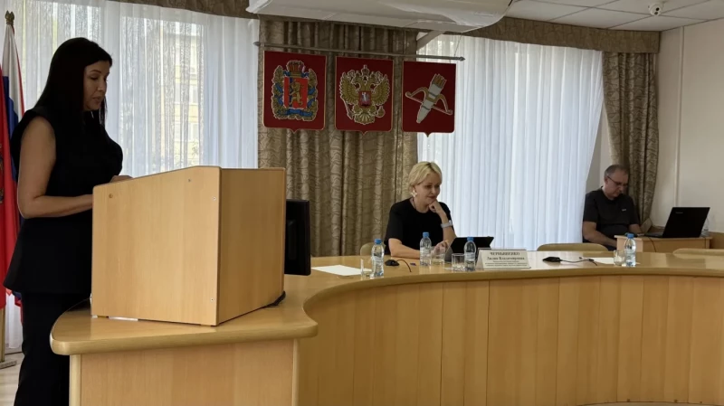 Состоялись заседания двух постоянных комиссий Ачинского окружного Совета депутатов первого созыва