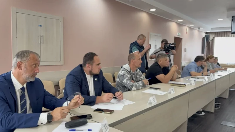 Депутаты Ачинского окружного Совета обсудили дальнейшее содержание спортивных площадок на набережной