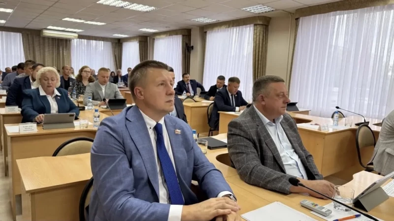 Депутаты окружного Совета скорректировали бюджет и направили 20 миллионов  рублей на дороги