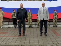 Депутаты Ачинского окружного Совета приняли участие в торжественной церемонии поднятия Государственного флага России