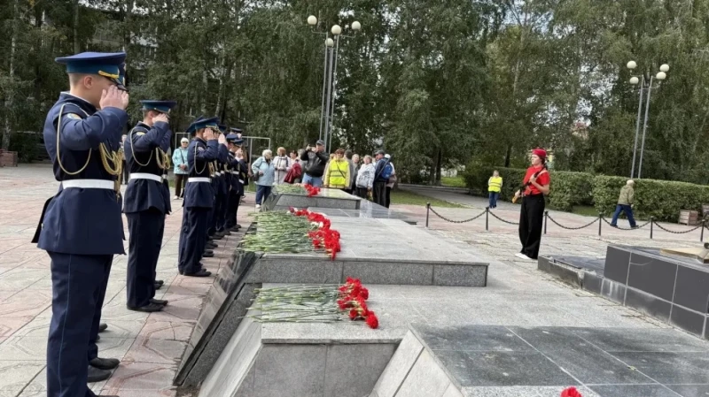 В Ачинском муниципальном округе почтили память героев Курской битвы