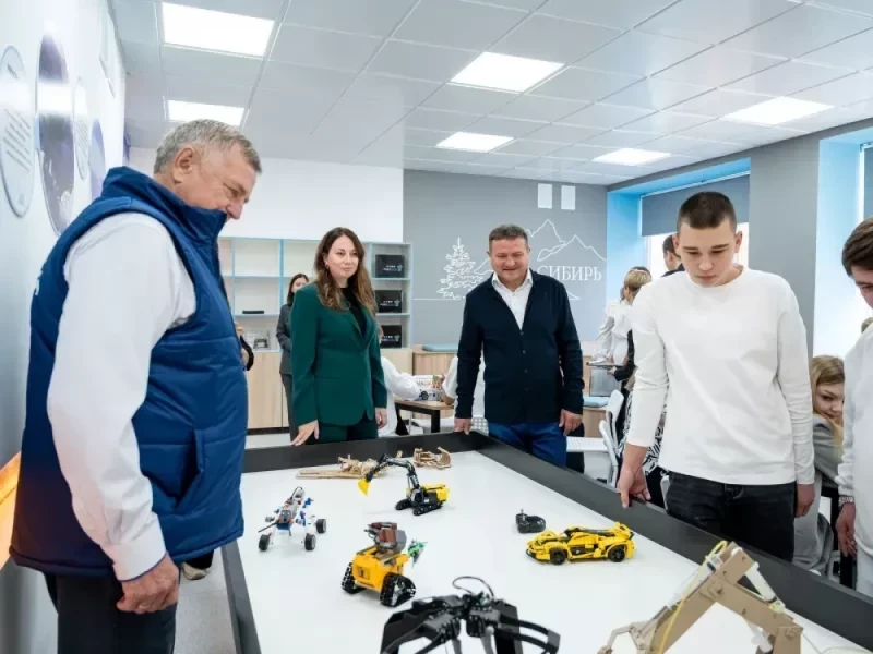 В Белоярской школе открылись современные образовательные пространства