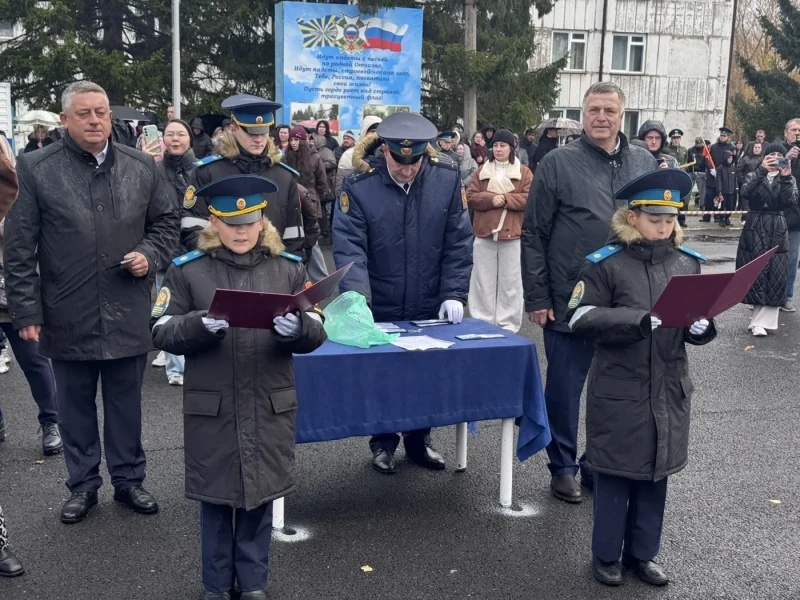 Председатель окружного Совета депутатов Анатолий Ковалев принял участие в посвящении в кадеты
